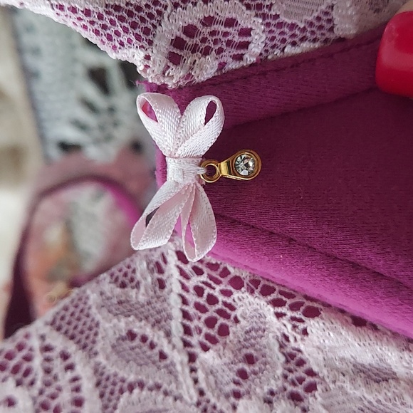 Set of 4 Sexy Soma Bras - Picture 9 of 13